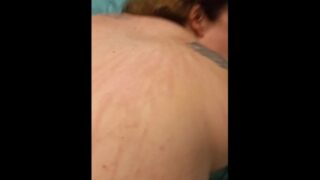 Hård sex blowjob &#8211; amatør moden hore synker pik efter at være blevet anal kneppet
