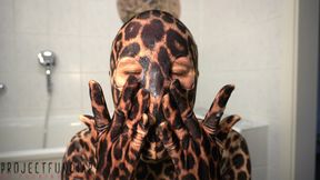 Leo Zentai Catsuit Wet Bathtub Experience Ends with Facial Mask Cum Play - Projectfundiary