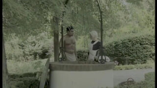 Nagy mellű Heidy Cassini lovagol és szopja a hatalmas fajok közötti faszt, mielőtt anális dörömböl és gecilövés