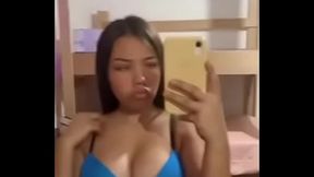 Putita me pasa su pack