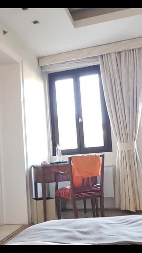 Hotwife Italian Vacation Part 2 - Blowjobs in Venice