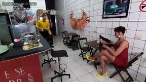 the waiter, o garcom... quem nunca sonhou em fuder em um bar? nessa nova historinha sabrina prezotte fode deliciosamente o garcom derick em seu local de trabalho, dando uma deliciosa gor