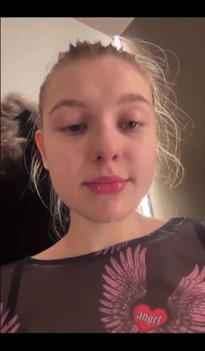 Blowjob in the Changing Room