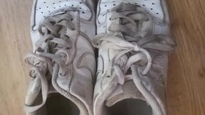 Handjob with a friend&#039;s AF1