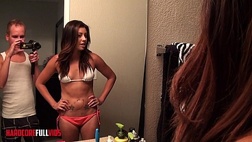 Beautiful Women Makes A Hot Amateur Porn With Her Boyfriend