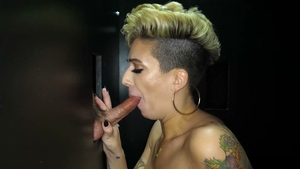 Gloryhole Secrets: Stripping and Fucking with Della