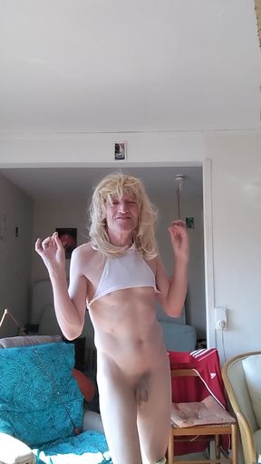 Blonde and sexy underwear, La Coquine ador&eacute;e wiggles in Show Canicule./. Storm...!! ...