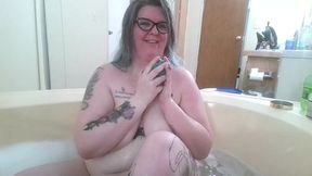 Soapy Sexpot Squirting Orgasmic Juices