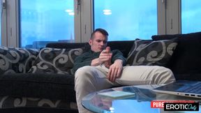 Amber D gets pounded by Sam B until she screams