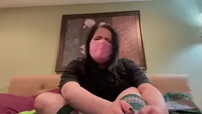 Come SLYTHERIN my room and admire my chubby thighs and knee-high socks!
