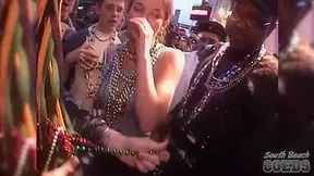 Some Chicks Flashing In This Mardi Gras New Orleans Home Video - SouthBeachCoeds