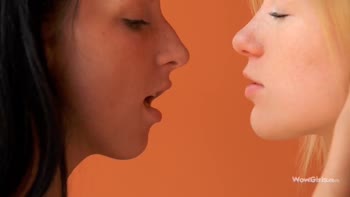 Wild Date of Blonde Teens (18+): Paloma & Rea's Sultry Lesbian Encounter