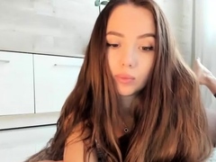 Brunette Solo Webcam Masturbation