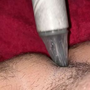 19 year old gay teen fucks herself with lint roller