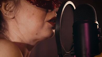 ASMR story. Chance meeting with a friend and risky sex in an alley