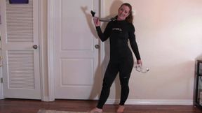 Wetsuit Snorkel & Bubbles In Bathtub - WMV