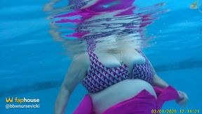 Big Beauty Nurse Vicki Shows off Her Water Shoes and