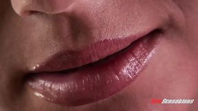 Addicted 4: Horny teens Ashlynn and Jenna have fun with glass dildo and finger fuck