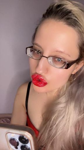 How do you want I show you my big eyeglasses?