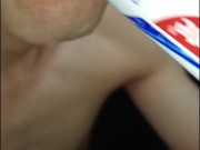 correte en mi boca, juego con tu semen, y me lo trago, primer plano, gay travieso, lengua, sloopy