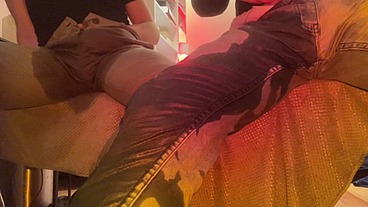 2 amateur flatmates wetting their pants on cam for a follower