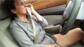 Sienna’s Strange Fascination with the Seatbelt (Custom Clip)