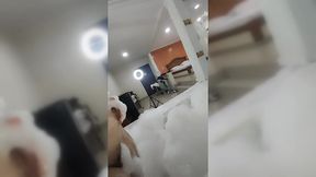me llevo linda chica joven a un motel buscando dinero facil