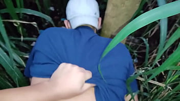 Married man giving his ass while it gets dark in the bush