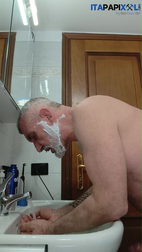 Mature Big Uncut Daddy Cock Itapapixxl Is Shaving His Beard and Trimming Down, Epic Cumshot