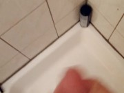 Branlette dans la douche