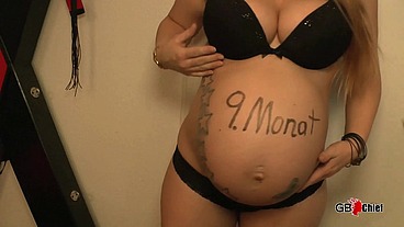 Girl 9th month pregnant creampie gangbang orgy preggo