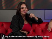 Sara Blonde se folla a un fan de verga ENORME mientras su esposo CORNUDO mira - Juan Bustos Show