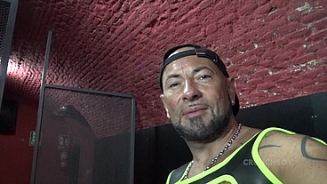Double creampie in backroom for CHUCHO by KOLDO and JESS