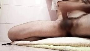 Masturbation of gifted milky mature man