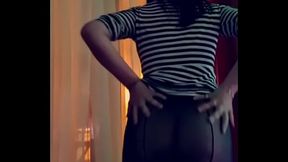 Je t'_ai d&eacute_j&agrave_ dis que je porte mes collants sans culotte ?