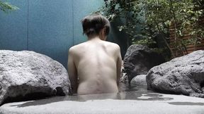 Married Lady Fucks Herself Outdoors