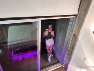 Catching up your Step Sister Looking Porn - PennyUnicorn