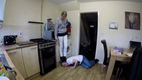 Chelsea Smoking Head Trampling Boots