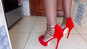 Miguu Zako Tamu Zanipa Wazimu Babe