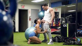 ”Gym Fiend PUA Caught in Action w Buxom Ho”