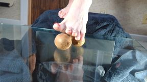 This is how you make juicy Kiwi Foot drinks