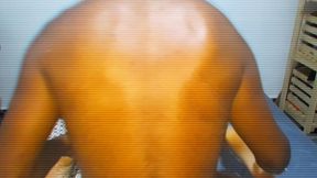 pau cantou nos fundos do estoque na noite de reveillon, entregadores safados.