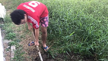 Morena Safada Entrerrando na Terra Ao Vivo