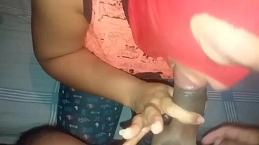 Me lo chupa bien rico y traga mi semen mi amiga de 25 años de Venezuela