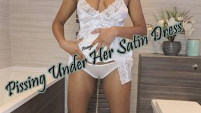 Anaya Pissing Under Her Satin Dress