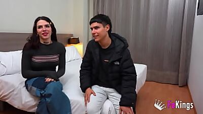 Ladyboy Jessica Kate, the most desired transsexual in Spain, fucks a young and inexperienced guy - FAKings