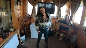 deep-throat, cum play and camel-toe- leather and fur fetih 255
