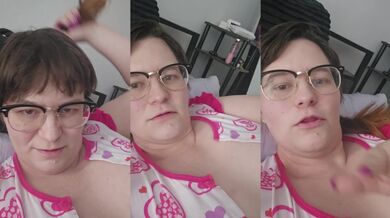 Amy Gives Anal Lessons!