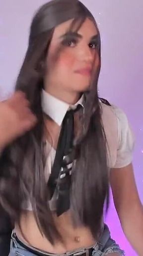 Sexy Latina Trans Has Fun with Her Friends Online