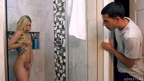 Tattooed cutie Kali Roses blows Roommate's cock in Shower and gets fucked hard